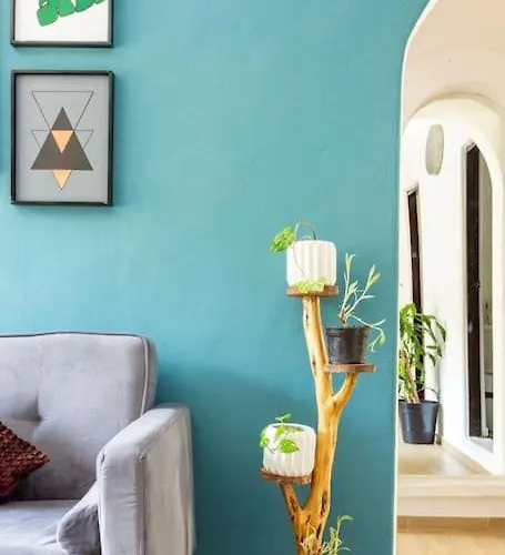 Apartamento 3 Bedroom In Quiet Residential Area